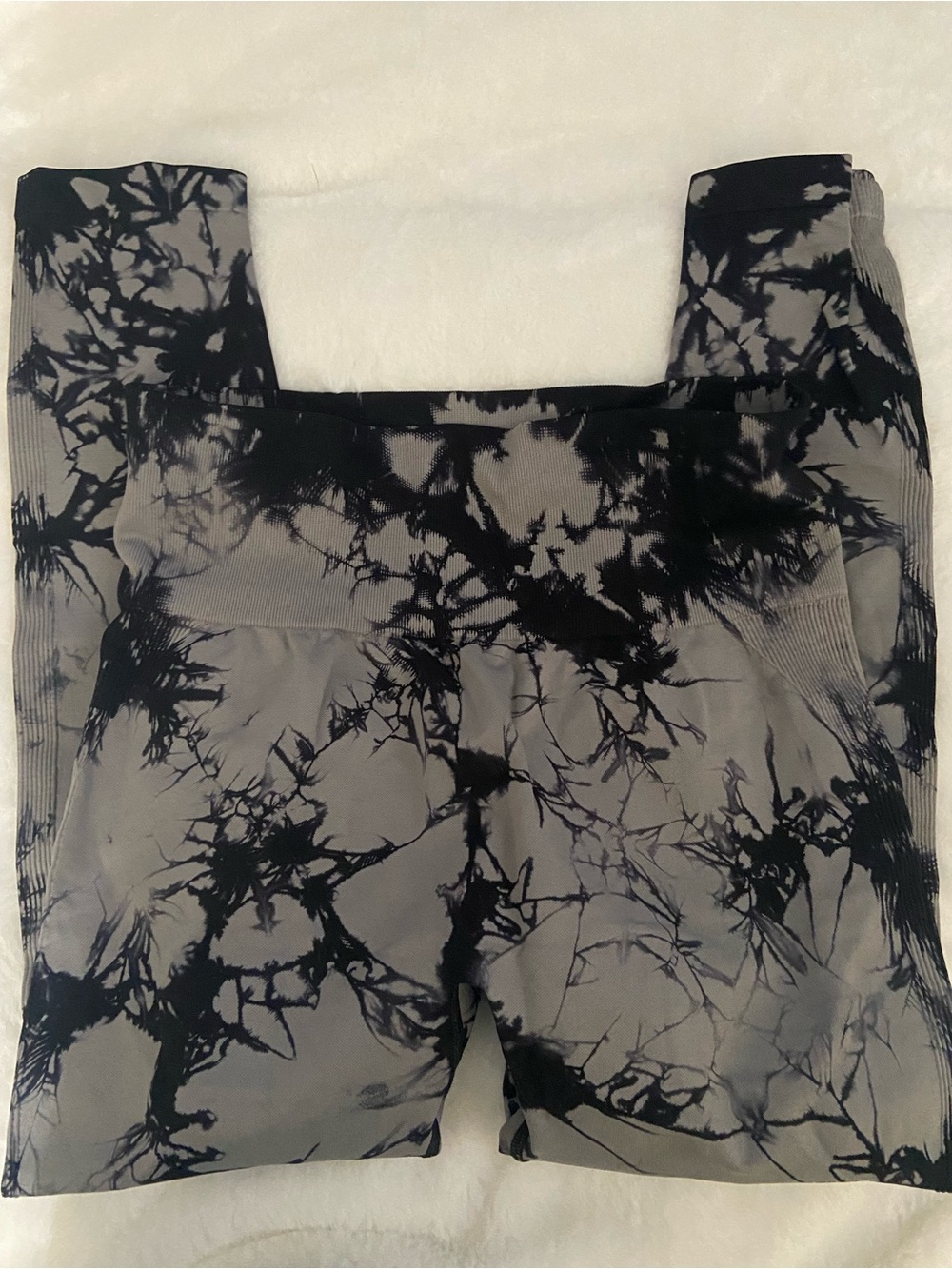 Women's Black & Gray Scrunch butt Tie-Dye High-Waist work out Leggings